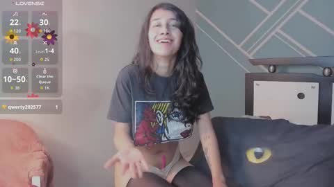 Lucy Herrera online show from 17, 9, 2025