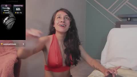 Lucy Herrera online show from 30, 10, 2025