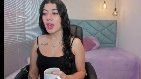 Snapshot of lucy_greys_ chatting on 13, 11, 2025 Lucy Greys online show from 13, 11, 2025