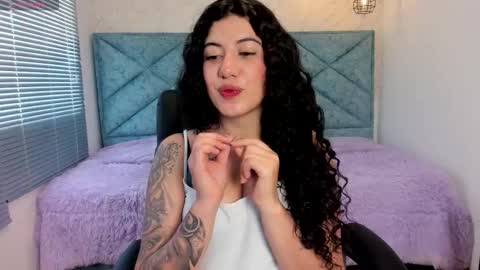 Snapshot of lucy_greys_ chatting on 3, 12, 2025 Lucy Greys online show from 3, 12, 2025