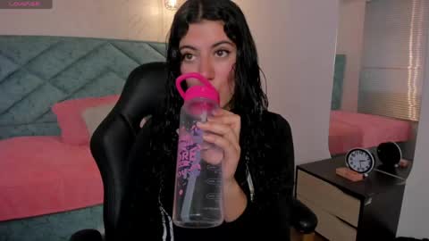 Lucy Greys online show from 16, 4, 2026