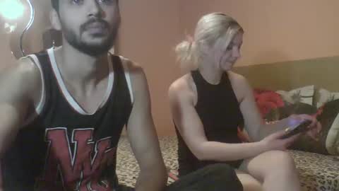 Lucy and Maxx online show from 3, 2, 2025