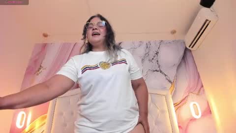 Snapshot of lucy_milf_474 chatting on 25, 6, 2026 Lucy online show from 25, 6, 2026