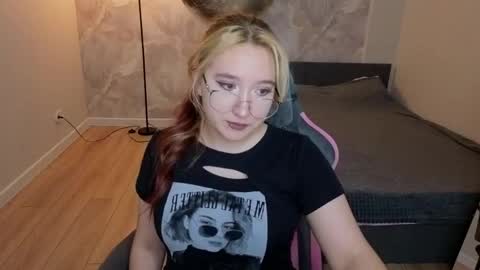 Luna online show from 5, 6, 2026
