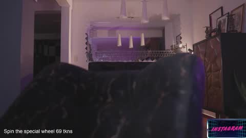 Lucy Alien  online show from 13, 12, 2024