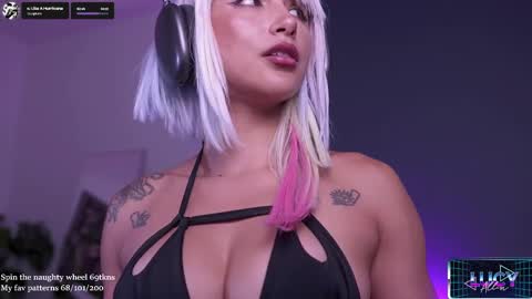 Lucy Alien  online show from 7, 10, 2025