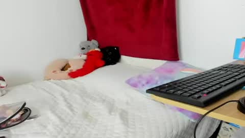 Snapshot of lucyblood chatting on 1, 5, 2026 lucyblood online show from 1, 5, 2026