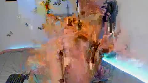 Snapshot of lucygarciia chatting on 4, 12, 2024 Lucy online show from 4, 12, 2024