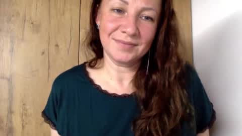 LucyKissxx online show from 24, 11, 2025