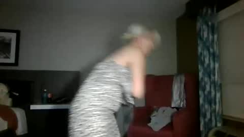 Snapshot of lucyloveslookers78240 chatting on 20, 12, 2024 Lucy Loves Lookers online show from 20, 12, 2024