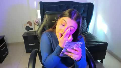 Lucy Petit online show from 9, 1, 2026