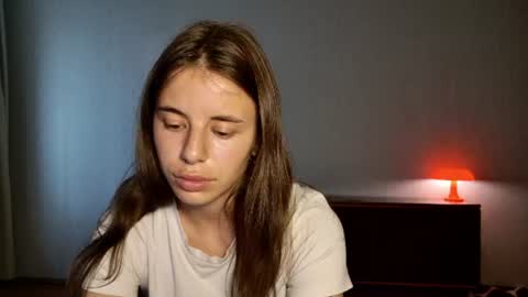 Snapshot of lucyrait chatting on 13, 7, 2026 Lucy online show from 13, 7, 2026