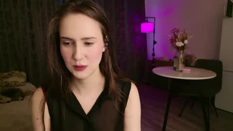 Snapshot of lucyrose33 chatting on 27, 4, 2026 Lucy Rose online show from 27, 4, 2026
