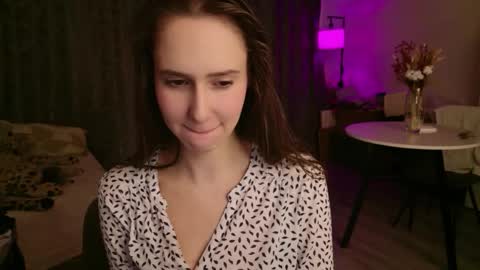 Snapshot of lucyrose33 chatting on 7, 5, 2026 Lucy Rose online show from 7, 5, 2026