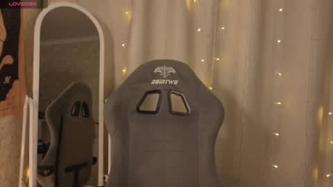 Lucy online show from 30, 3, 2026