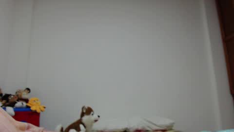 I am Luciana Martin... Welcome in my room online show from 6, 12, 2024