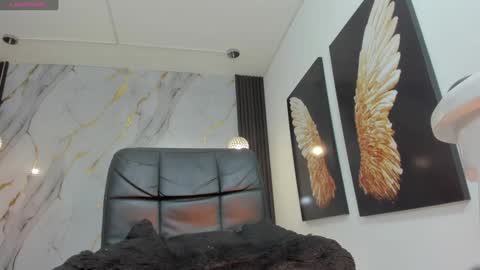 Luciana online show from 12, 1, 2025