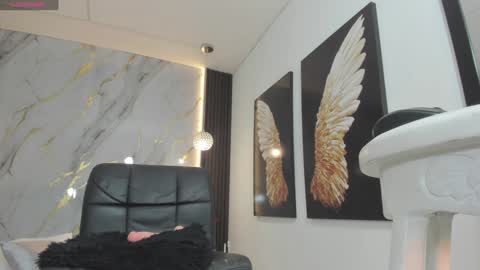 Luciana online show from 27, 1, 2025