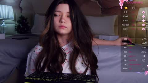 lucyvee online show from 17, 12, 2024