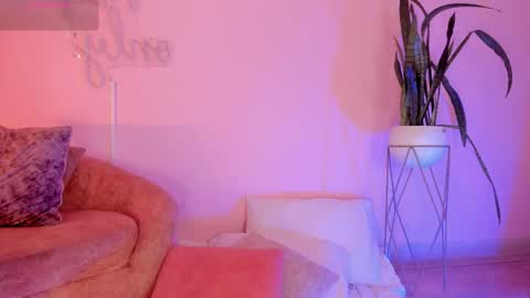 Lucy online show from 29, 10, 2025