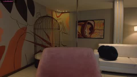 Lucy online show from 3, 11, 2025