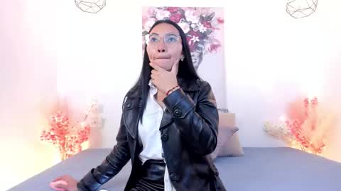 Lucy Liiu online show from 31, 10, 2025