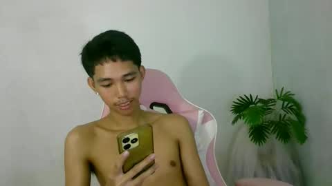 lui_the_fucker online show from 15, 12, 2025