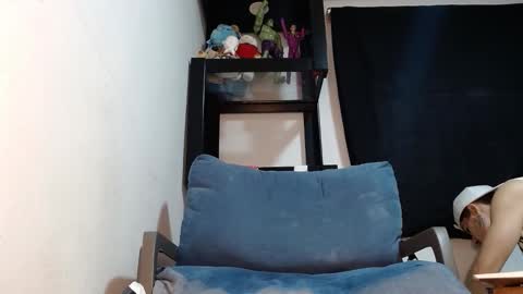 Snapshot of luis_as chatting on 3, 11, 2025 Luis AS online show from 3, 11, 2025