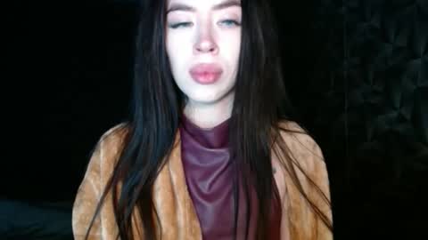luisa lovedom online show from 4, 5, 2026