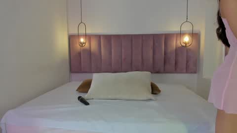 L U I S A online show from 25, 1, 2025