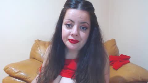 Snapshot of luisahornydoll chatting on 9, 4, 2026 Cassie online show from 9, 4, 2026
