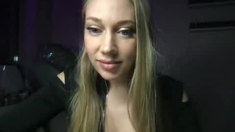 Snapshot of luiva13 chatting on 20, 1, 2025 luiva13 online show from 20, 1, 2025