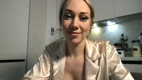 Snapshot of luiva13 chatting on 23, 1, 2025 luiva13 online show from 23, 1, 2025