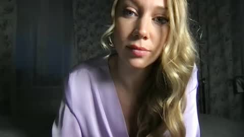 Snapshot of luiva13 chatting on 1, 2, 2025 luiva13 online show from 1, 2, 2025