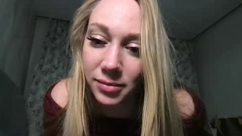 Snapshot of luiva13 chatting on 7, 2, 2025 luiva13 online show from 7, 2, 2025