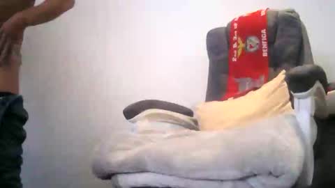 Snapshot of luizs23 chatting on 24, 4, 2026 luizs23 online show from 24, 4, 2026