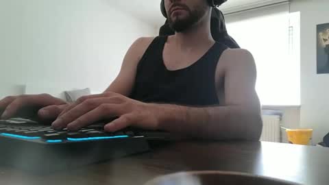 Snapshot of lukasschoetz chatting on 24, 4, 2026 lukasschoetz online show from 24, 4, 2026