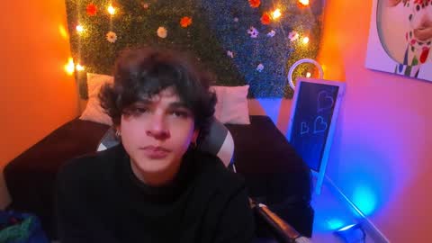 Snapshot of luke_howland chatting on 13, 12, 2024 Luke online show from 13, 12, 2024