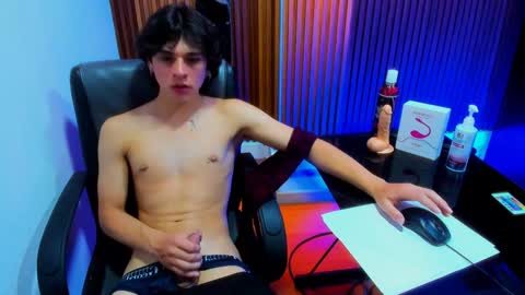 Snapshot of luke_howland chatting on 24, 1, 2025 Luke online show from 24, 1, 2025