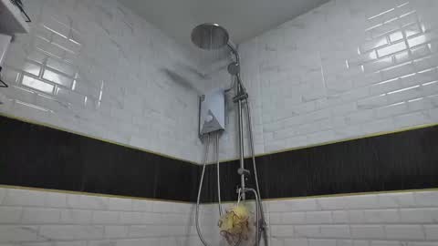 Snapshot of lukegunn22 chatting on 11, 11, 2025 MR. Luke Gunn online show from 11, 11, 2025