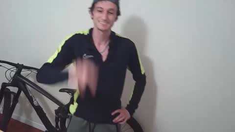 Snapshot of luketaylorla chatting on 14, 1, 2026 luketaylorla online show from 14, 1, 2026