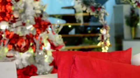 Lukhas f4f online show from 10, 12, 2024