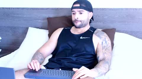 Snapshot of lukhass chatting on 4, 12, 2025 Lukhas f4f online show from 4, 12, 2025