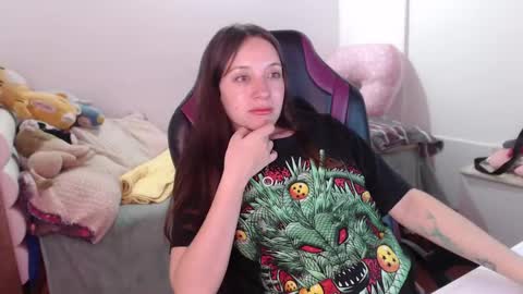 Snapshot of lula_05 chatting on 19, 12, 2024 Vicky online show from 19, 12, 2024