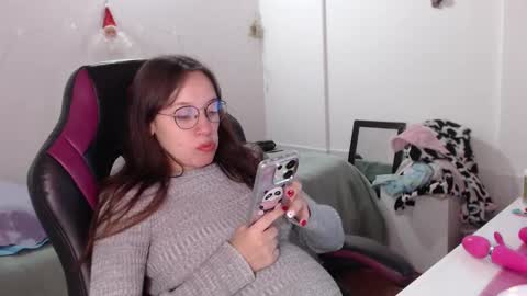 Snapshot of lula_05 chatting on 30, 12, 2024 Vicky online show from 30, 12, 2024