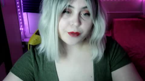 lulovia online show from 10, 4, 2026