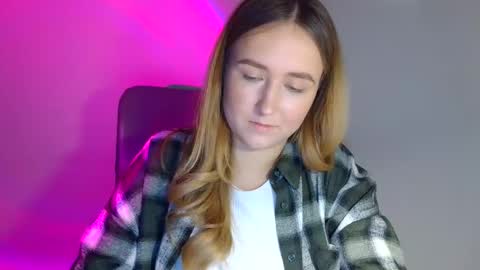 Lulu Baby18 online show from 23, 11, 2025