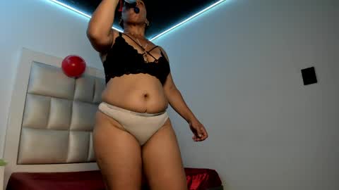 Snapshot of lulu_js_ chatting on 28, 4, 2026 elizabeth online show from 28, 4, 2026