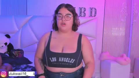 Snapshot of lulu_kawai chatting on 7, 5, 2026 lulu online show from 7, 5, 2026