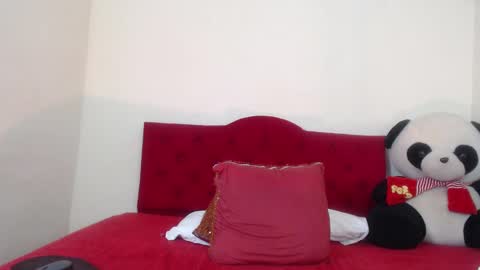 Snapshot of luluu_08 chatting on 21, 1, 2025 LULU online show from 21, 1, 2025